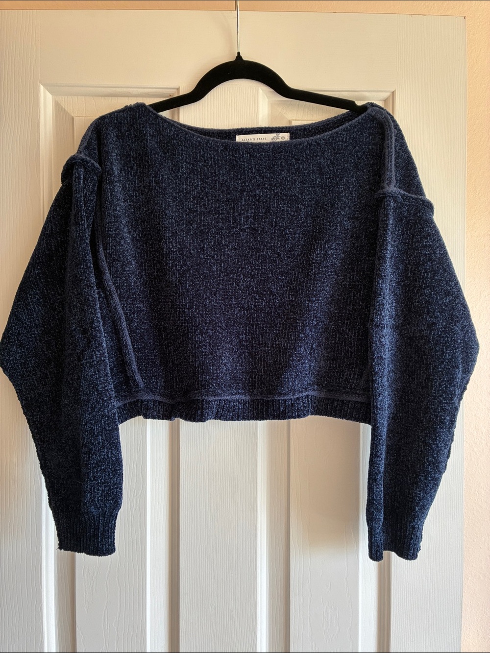 NWOT Altar'd State Women’s Sweater XXS Blue Chenille Cropped Boatneck